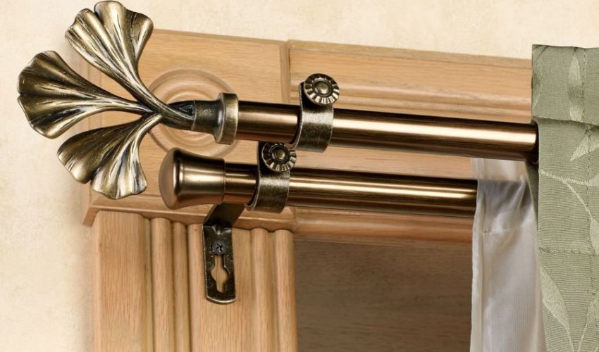 Choosing the Right Rods and Brackets for Curtain Installation